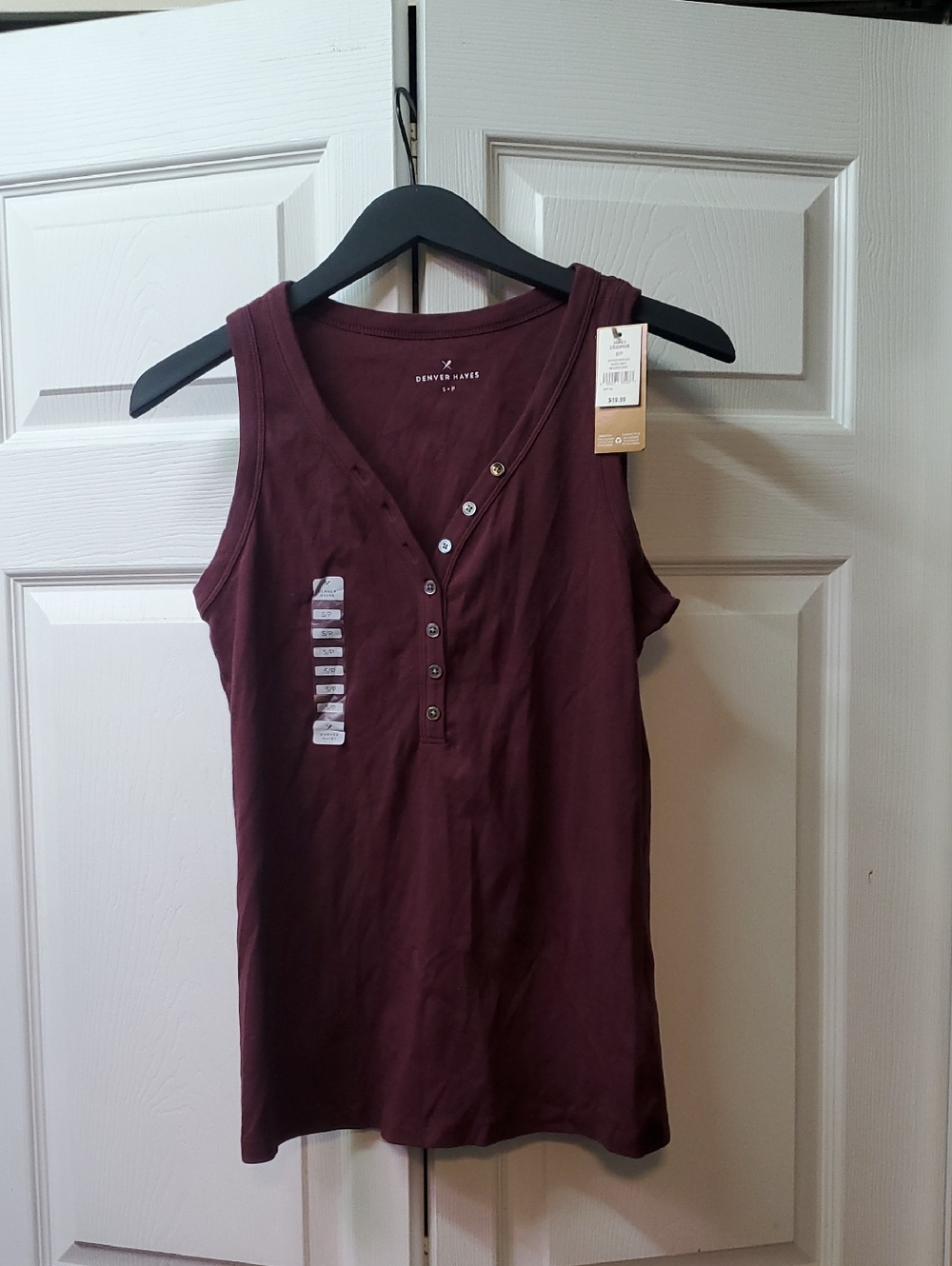Denver Hayes NWT Maroon Sleeveless Henley Tank Top